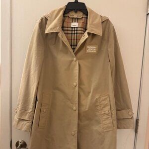 Burberry hooded rain coat Women's US SZ 8 - Authentic